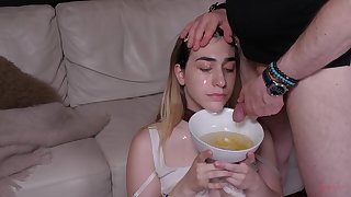 Teenager plays submissive in a very dirty home fetish